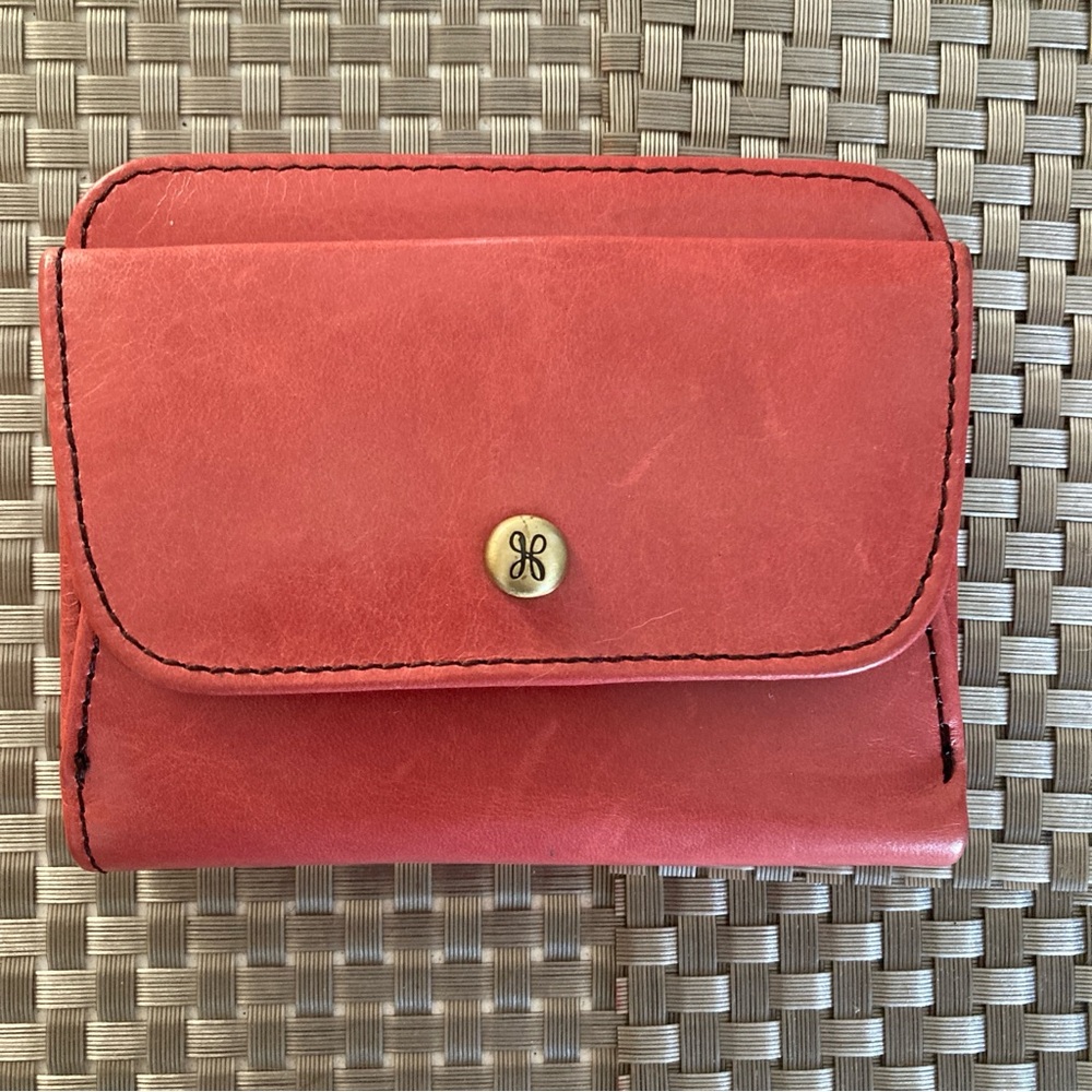 Hobo Real Leather Salmon Pink Leather Wallet - Picture 6 of 9